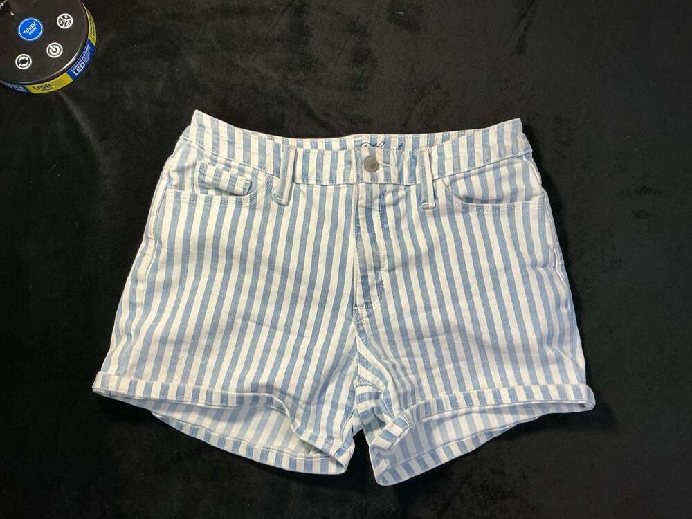 Universal Thread Blue and White Striped Cuffed Denim Shorts Size 2/26R